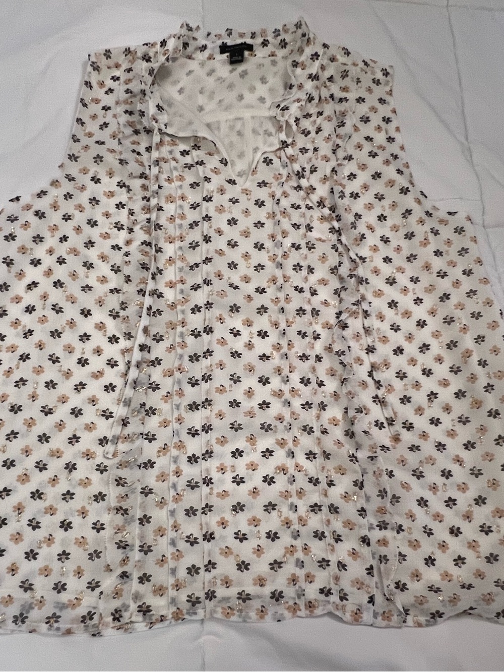 Ann Taylor Women’s Large Floral White Tan Gold Floral Ruffle Sleeveless Blouse